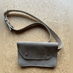 Torrid (Size 1) Tan Waist Purse With Belt Mini Wallet Pouch Concert Festival